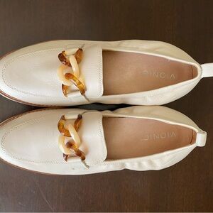 Vionic Women's Tan Loafers with Chain Detail